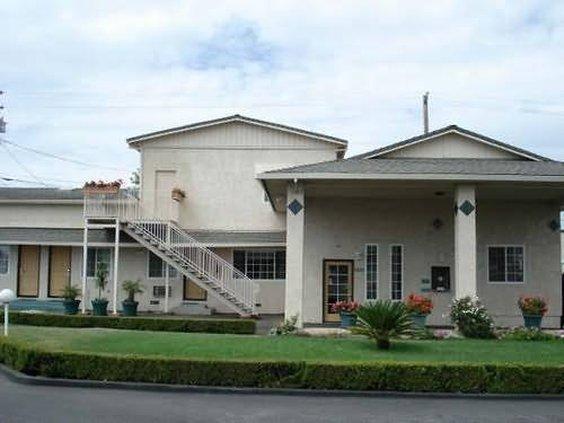 Economy Inn Morgan Hill Exterior photo